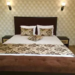 Stela 4* Obzor