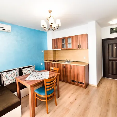 Stela 4* Obzor