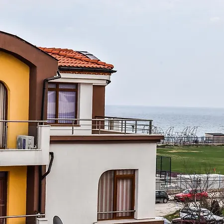 Stela 4* Obzor