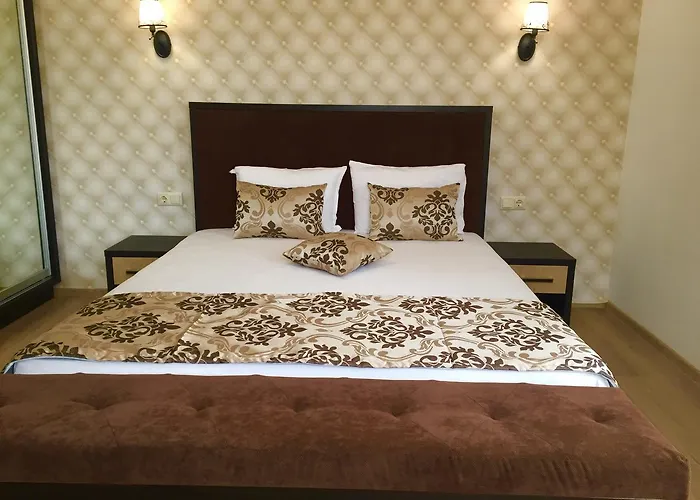 Stela 4* 奥布佐尔